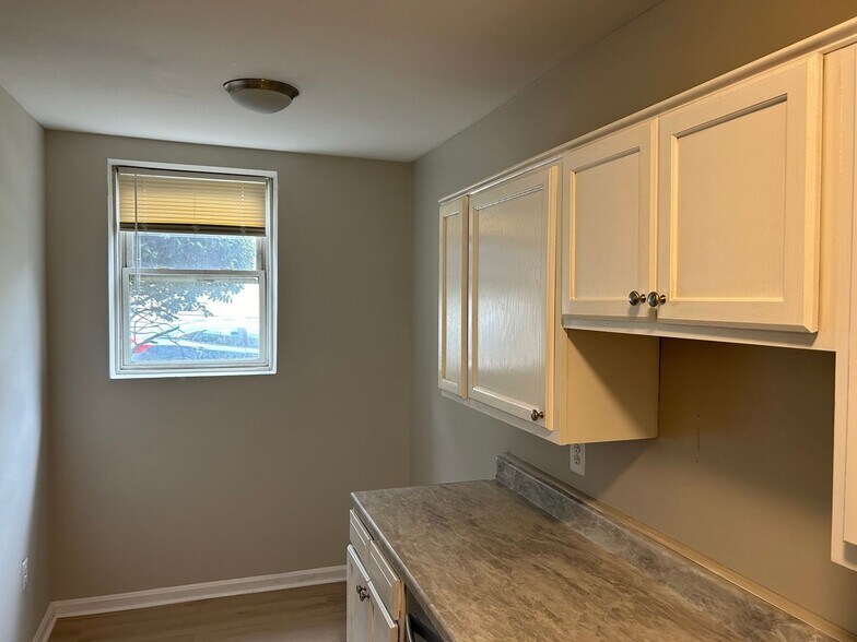 Building Photo - 5524 8th St NW