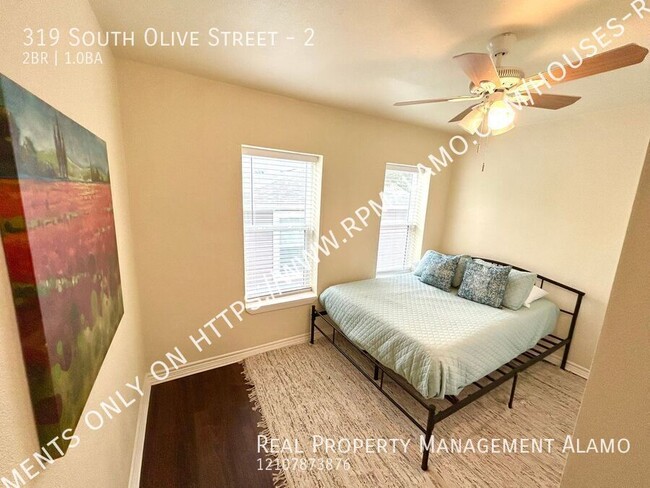 Building Photo - AVAILABLE NOW! FULLY FURNISHED 2 Bedroom /...