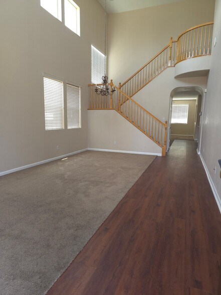 Building Photo - 5614 Newsome Ct