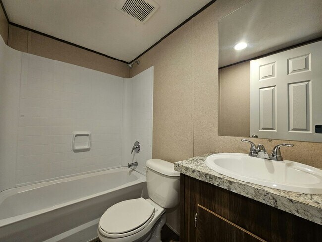 Building Photo - 1089 Myakka Dr