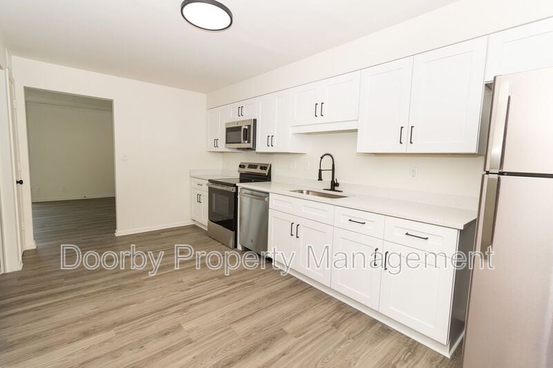 Building Photo - 513 Donaldson Rd