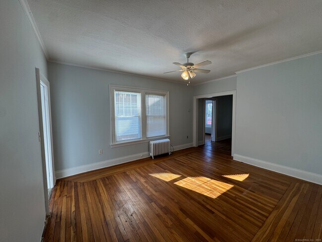 Building Photo - 1253 Forest Rd