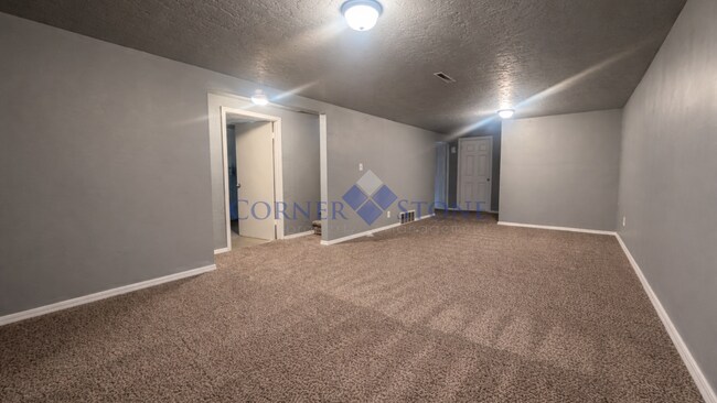 Building Photo - Large Spacious Home in Caldwell!