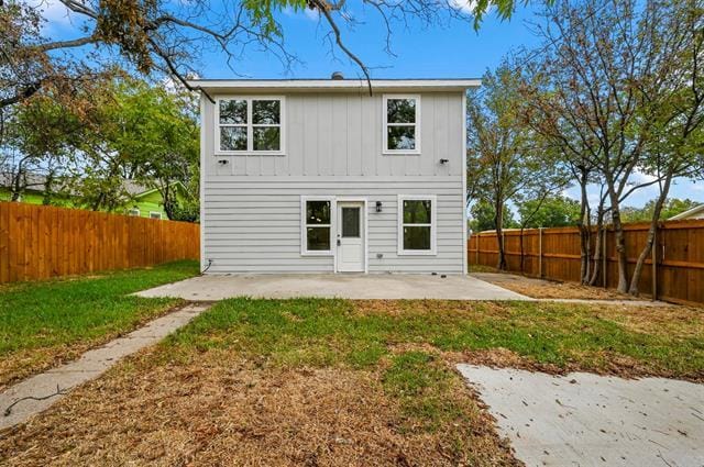 Building Photo - 2602 W Clarendon Dr