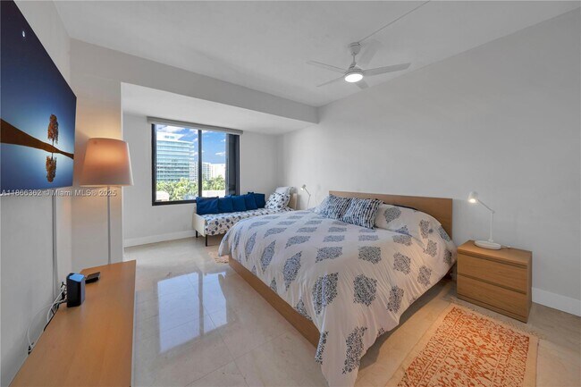Building Photo - 201 Crandon Blvd