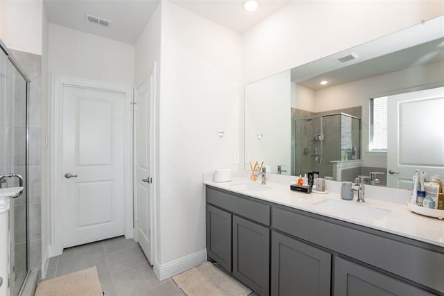 Building Photo - 3813 Oldham Rd