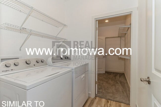 Building Photo - 8914 Hickory Dr