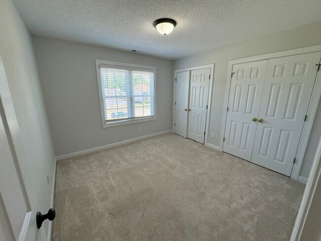 Building Photo - Fantastic Angier Home
