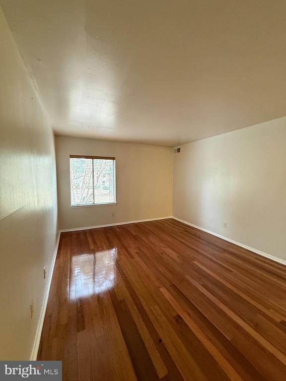 Building Photo - 11214 Cherry Hill Rd