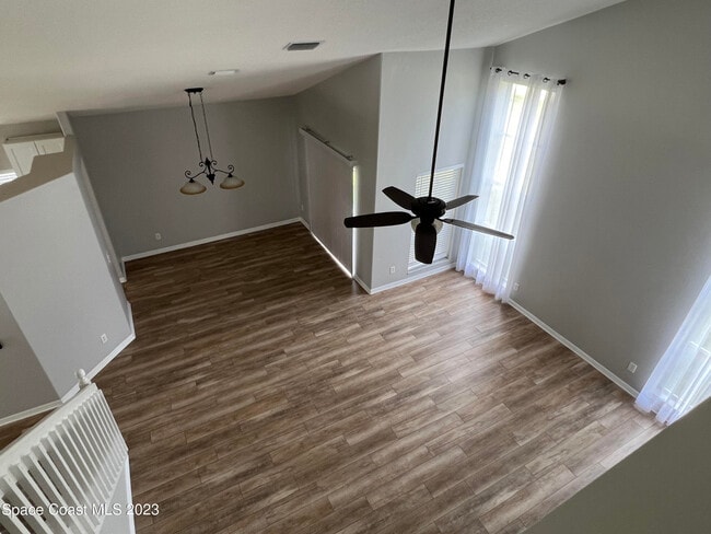 Building Photo - 1212 Foxridge Pl