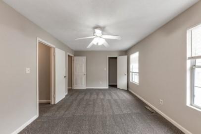Building Photo - 8541 Westchester Dr