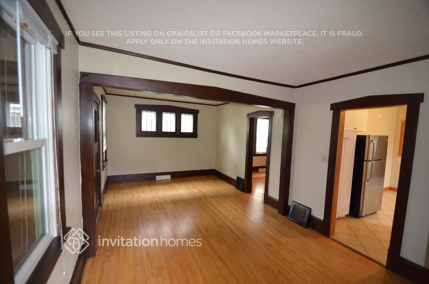 Building Photo - 3455 33rd Ave S