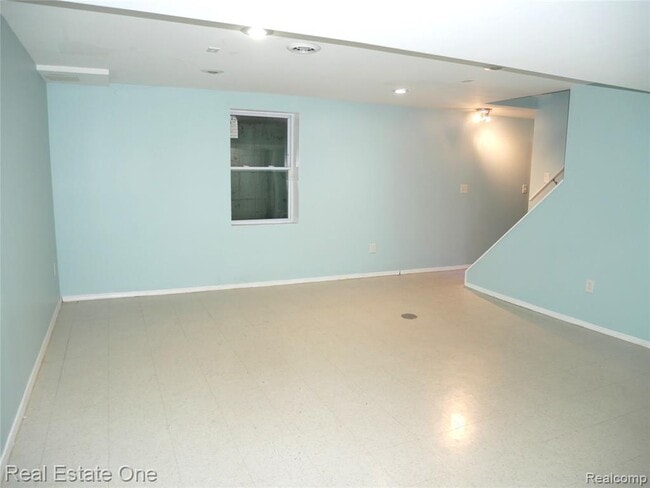 Building Photo - 5082 Buckingham Pl Dr