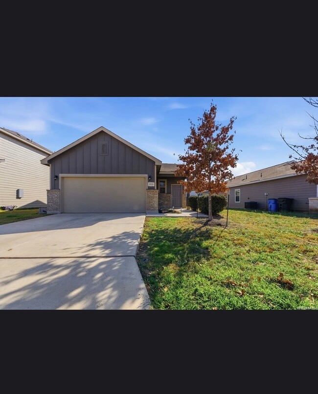 Building Photo - 2521 Hiddenbrooke Trce