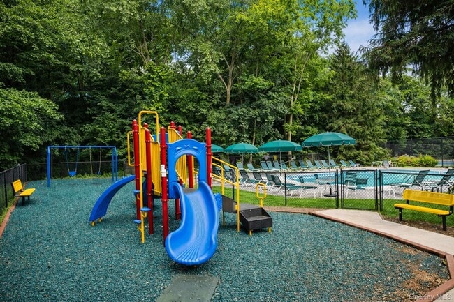 Building Photo - 42 Clarewood Dr