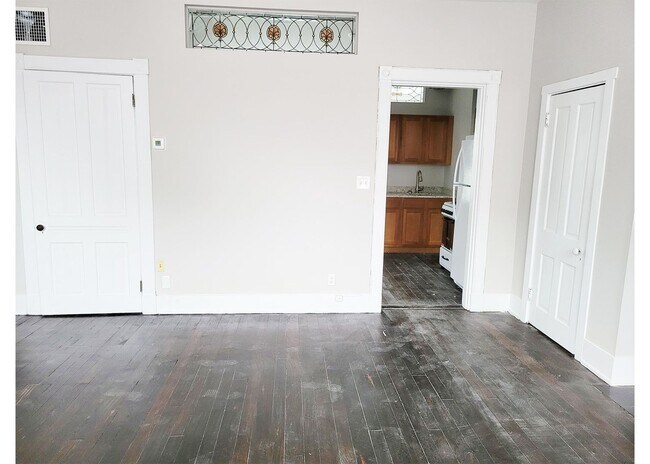 Building Photo - 2215 Ohio Ave