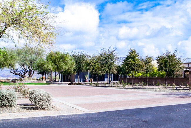 Building Photo - 3Bed/2Bath Home In Scottsdale! JOIN THE WA...