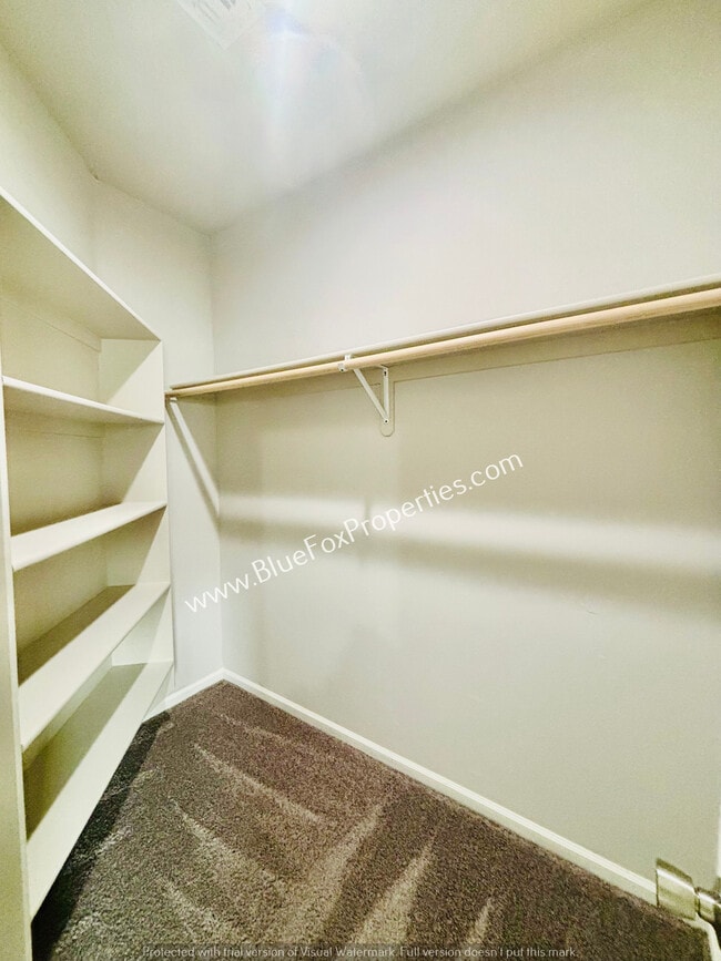 Building Photo - 149 E Stone Ct