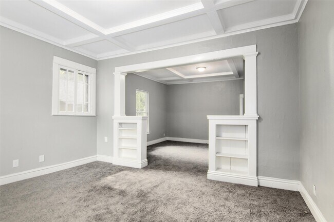 Building Photo - 3220 Melbourne St