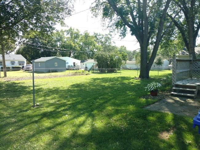 Building Photo - Charming 4 Bed / 1 Bath Ranch – Now Available!