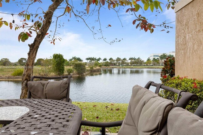 Building Photo - 970 SW 144th Ave