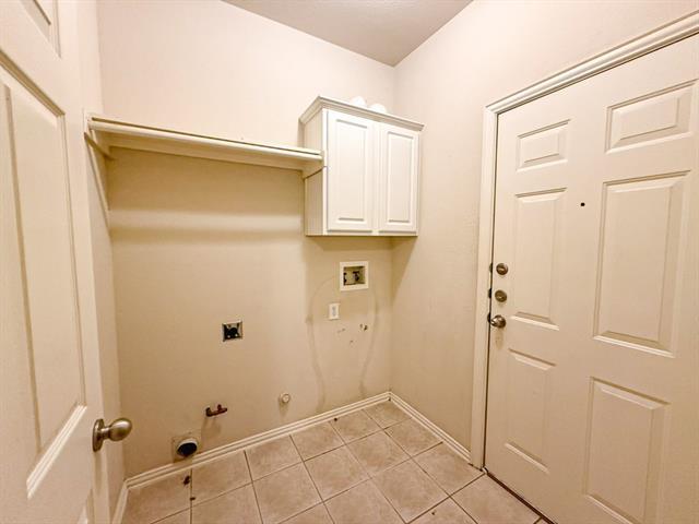 Building Photo - 8014 Amesbury Ln