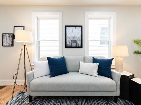 Building Photo - 70 Moreland St