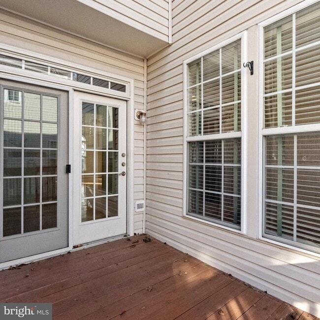 Building Photo - 5006 Grimm Dr