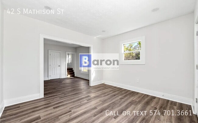 Building Photo - 42 S Mathison St