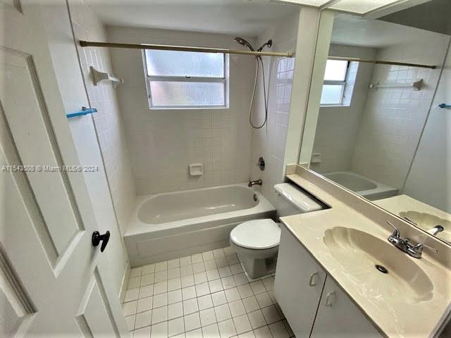 Building Photo - 480 SE 22nd Ln