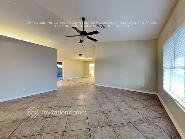 Building Photo - 6439 E Albany St