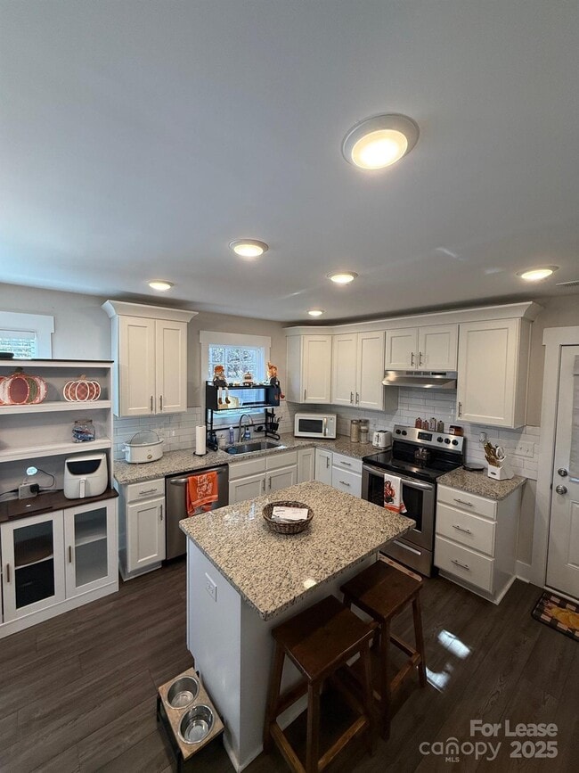 Building Photo - 518 Lake Head Rd