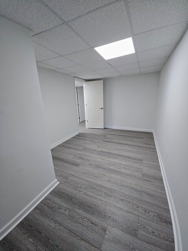 Building Photo - 5034 Laurel Bridge Dr SE