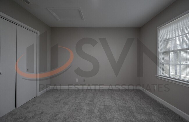 Building Photo - 237 Bridgefield Pl