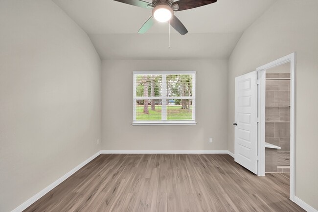 Building Photo - 3346 Torrey Pines Dr
