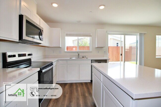 Building Photo - 847 Congaree Ln