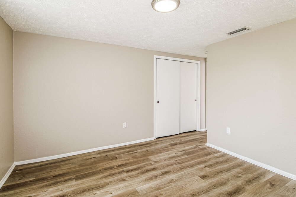 Building Photo - 7043 Fireside Dr