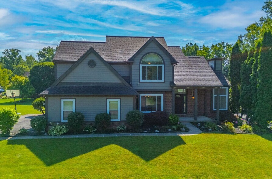 Building Photo - 4521 Links Ct