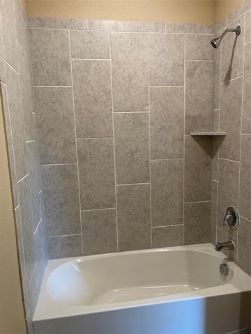 Building Photo - 216 Ridgeland Oak Dr