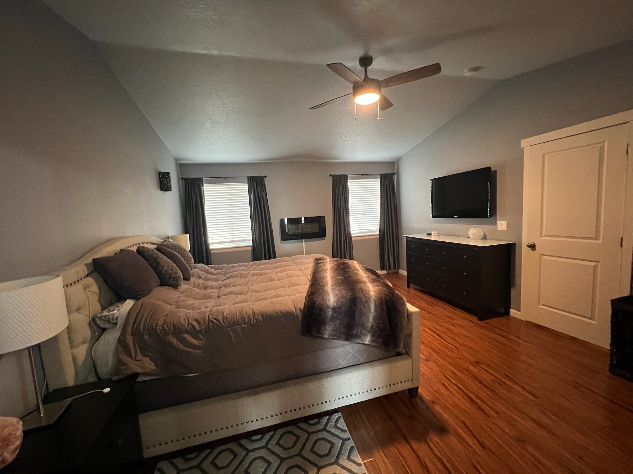 Building Photo - 1335 SW Lehman Ct