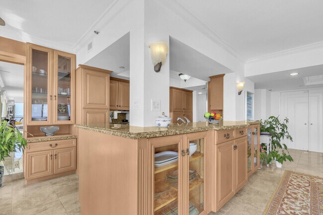 Building Photo - 4000 N Ocean Dr