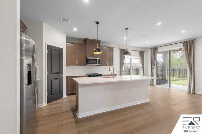 Building Photo - 249 Montgomery Ct