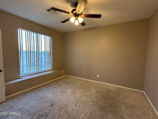 Building Photo - 12534 W Solano Dr