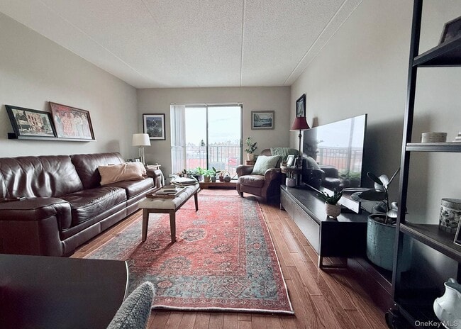 Building Photo - 123 Mamaroneck Ave