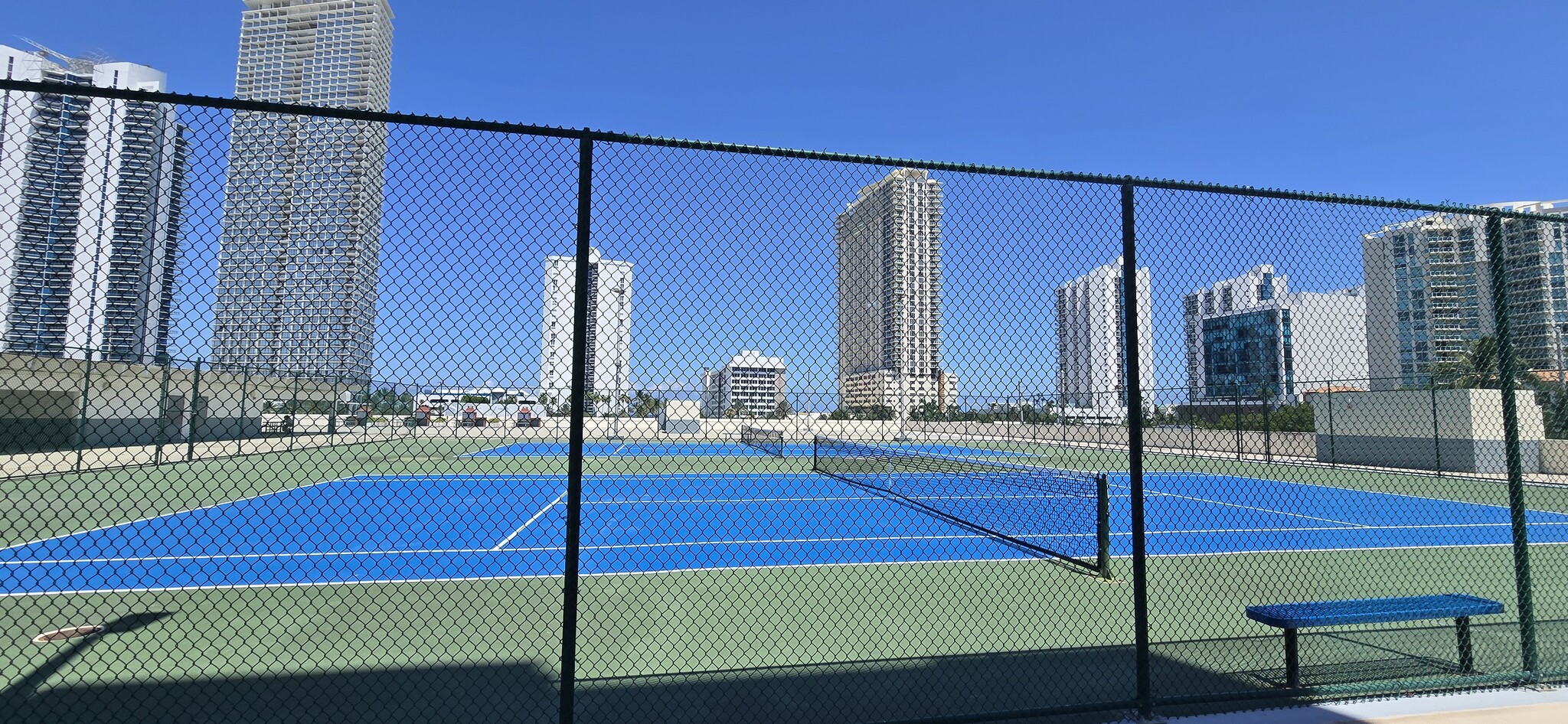 Tennis - 16919 N Bay Rd