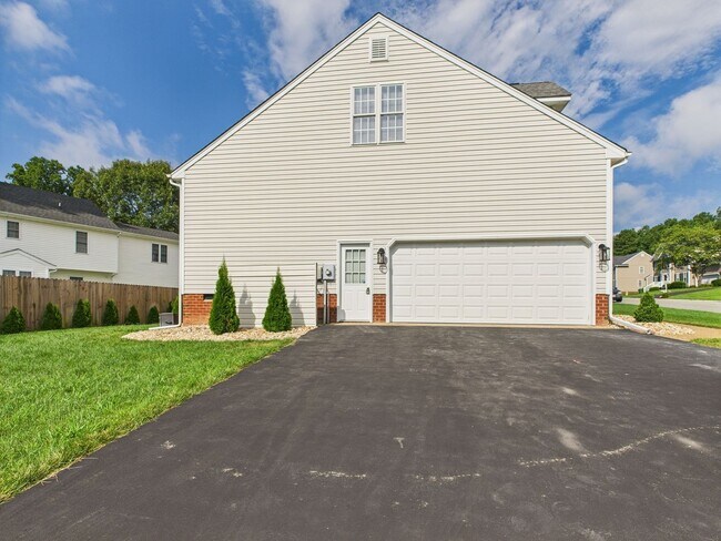 Building Photo - 12404 Ivyridge Terrace