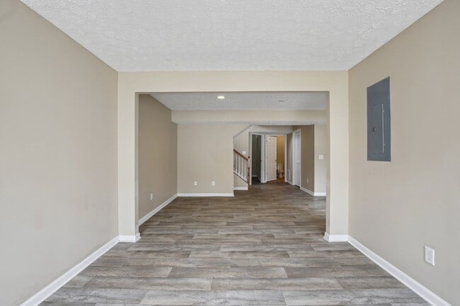 Building Photo - 7841 Heaton Way