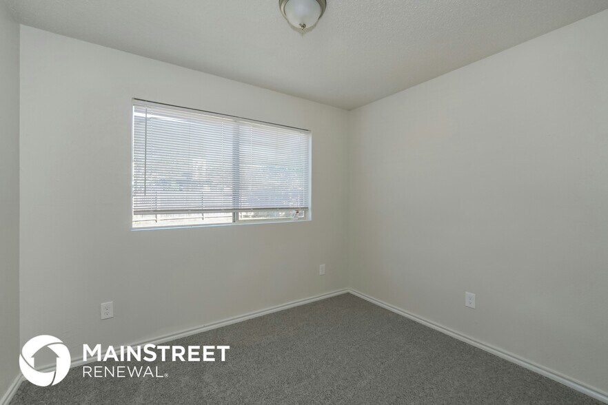 Building Photo - 3805 Big Leaf Ln