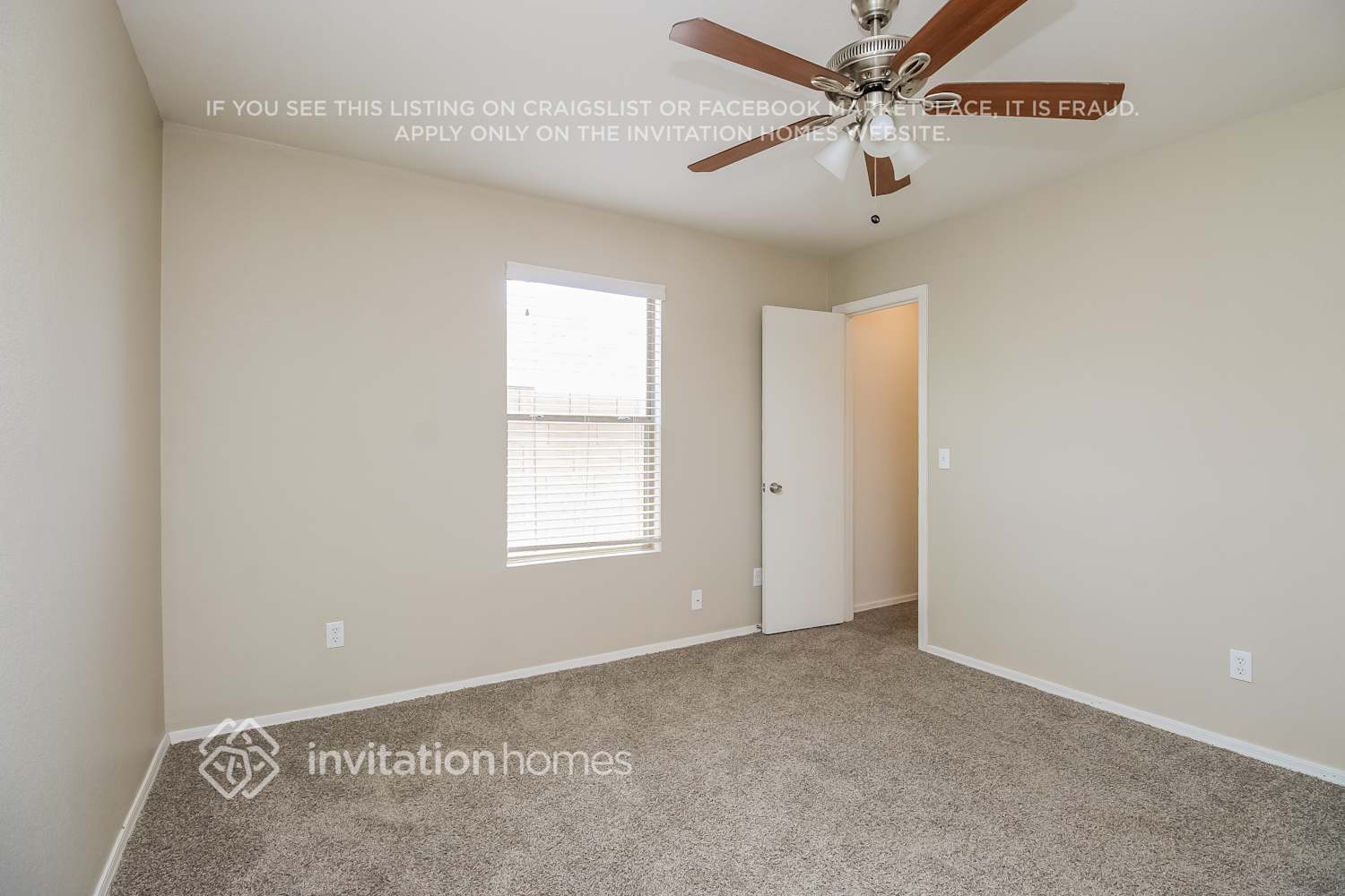 Building Photo - 1102 E Dust Devil Dr