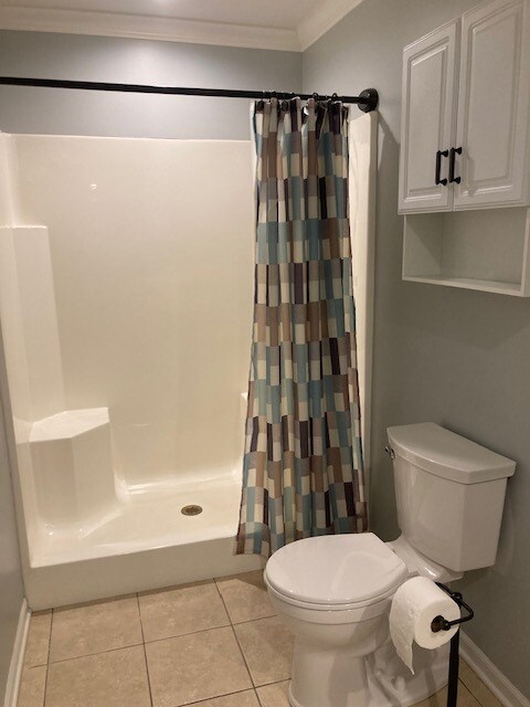 Master Shower - 404 9th Cir SE